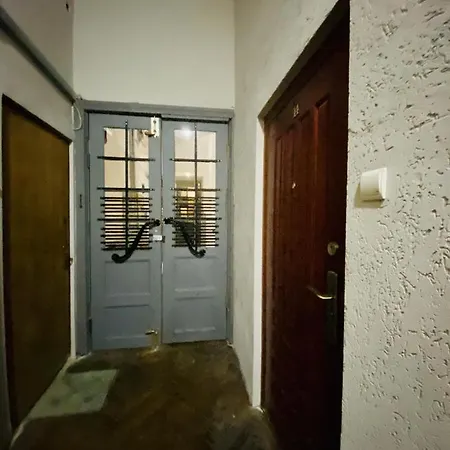 Djulia On Valova Street Apartment *